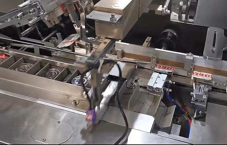 Automatic Hardware Box Cartoner automatic hardware box cartoner