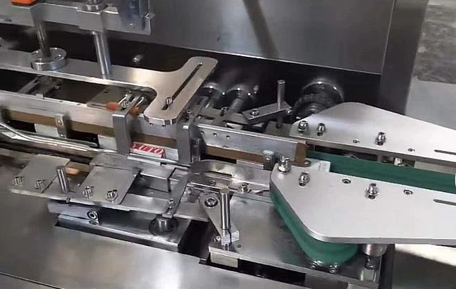 automatic bearing box packing machine